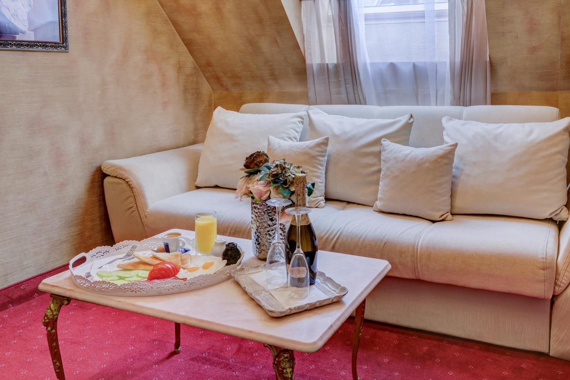 Hotel Imperia 瓦爾納 外观 照片